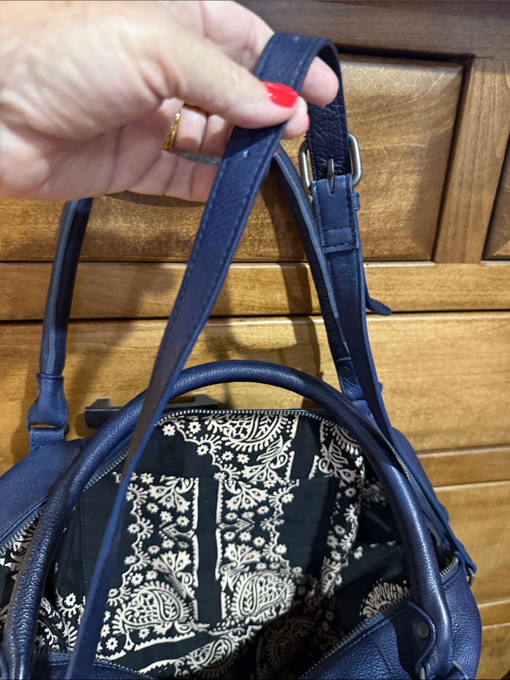 Free people We The Free Navy Leather Tote Bag - Classic Handbag like new - Picture 8 of 8